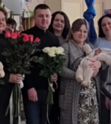 З Рівненського обласного перинатального центру виписали дружину та сина полеглого на війні захисника