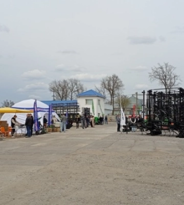 Міністр аграрної політики та продовольства України провів у Кропивницькому робочу зустріч із аграріями