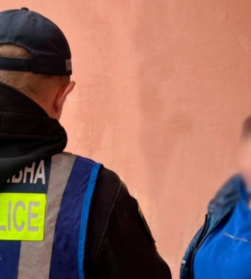 У Києві притягнули до відповідальності бабусю, яка вдарила дворічного онука