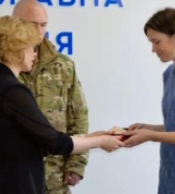 У Білгород-Дністровській РДА вручили орден «За мужність» родині загиблого захисника