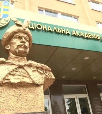 У Хмельницькій академії прикордонної служби знайшли мертвим курсанта