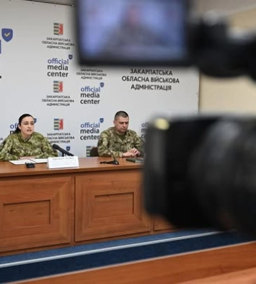 На трьох пунктах пропуску можливі затримки руху автівок
