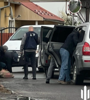 На Закарпатті ДБР затримало заступника комбата за побори з підлеглих