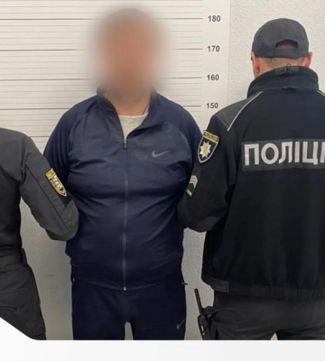 Викрав жінку посеред вулиці: поліція Ужгорода розшукала та затримала зловмисника