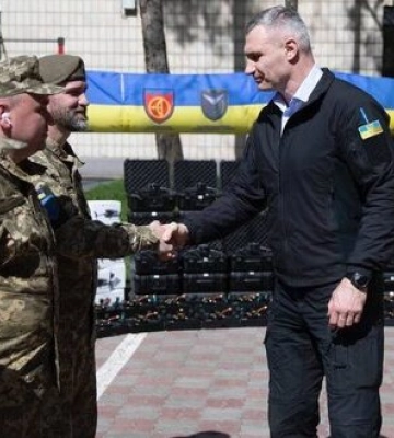 112 бригада ТрО отримала понад 1800 дронів різних типів від громади Києва, - Кличко. ФОТО