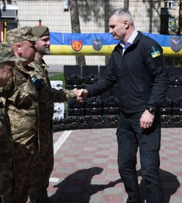 Громада Києва передала 112-й бригаді ТрО понад 1800 БпЛА