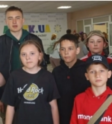 Ще десятеро дітей з Херсонщини вирушили на оздоровлення до Закарпаття