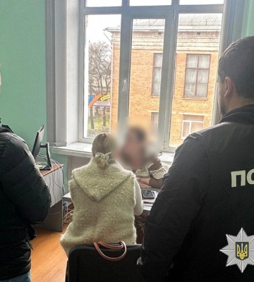 Закупили армійські ліжка за завищеними цінами: на Вінниччині учасникам угруповання оголосили про підозру