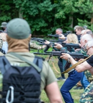 На Рівненщині навчатимуть інструкторів нацспротиву - ОВА
