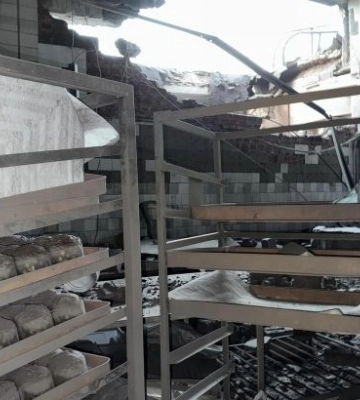У Сумах росіяни вдарили по цеху з виробництва пасок, загинув підприємець, який приїхав за продукцією