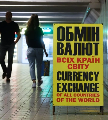 Курс валют НБУ. Долар і євро додали в ціні