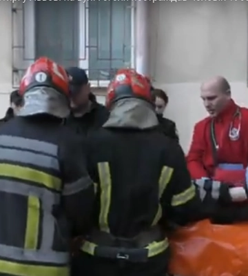 Прокинувся у вогні: власник квартири постраждав під час пожежі у Львові, - ВІДЕО