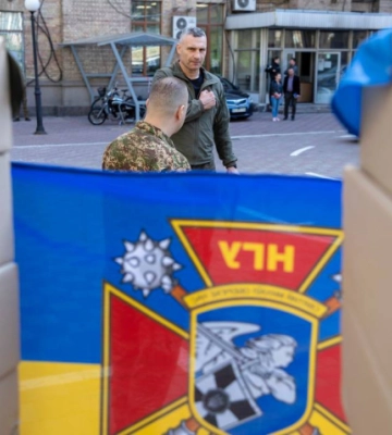 Кличко передал от общины столицы более тысячи дронов различных типов 27 бригаде НГУ
