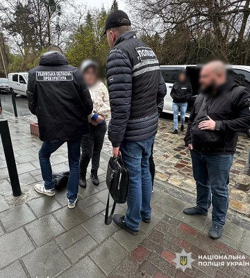 У Львові шахраї через псевдокантор вкрали у чоловіка 50 тисяч доларів