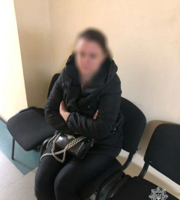 В Одесі патрульні затримали чоловіка, який викрав комунікаційні дроти 