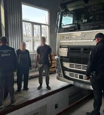 Намагався втекти з України... у цистерні з олією (ФОТО)