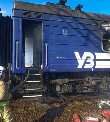 Пожежа у поїзді Суми-Київ: рятувальники розповіли деталі