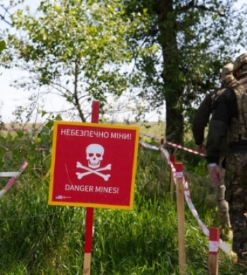 Жителям Сумщини рекомендують не відвідувати кладовища неподалік кордону
