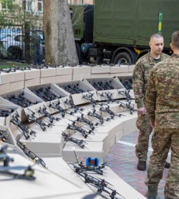Громада Києва передала на фронт ще 1,1 тисячі дронів - Кличко