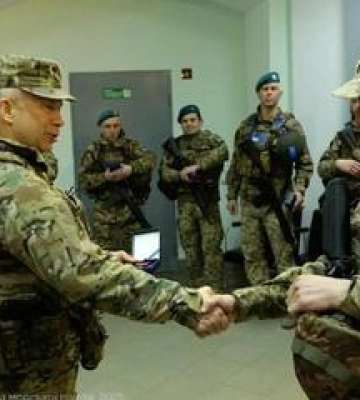 Матрос з Полтавщини отримав Золотий Хрест за мужність і відданість