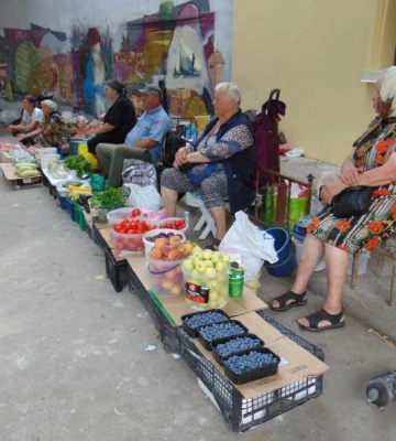 Після цієї суми треба реєструвати ФОП і платити податки: скільки бабусі можуть продавати домашнього Після цієї суми треба реєструвати ФОП і платити податки: скільки бабусі можуть продавати домашнього