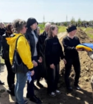Саф’янівська громада на Одещині провела в останню путь Захисника України Олексія Сухорукова