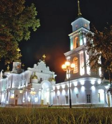 До Великодня у Полтаві увімкнуть підсвітку Свято-Успенського собору