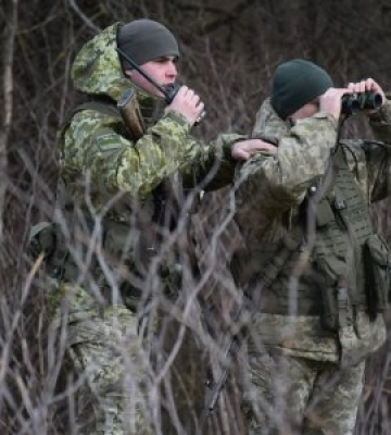 На Закарпатті прикордонники зупинили «туристів» із наміром перетнути кордон