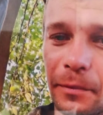«Мамо, мені карта не потрібна, я знаю дорогу - куди і що»: спогади про полеглого солдата з Волині Миколу Конова