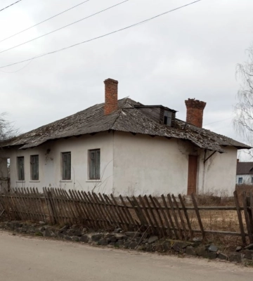 «Не думала, що буду рятуватися  від війни  у рідному селі на Волині»