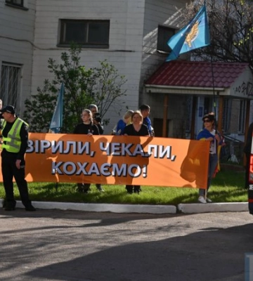 Головне за суботу, 19 квітня: обмін полоненими, майже 110 боєзіткнень