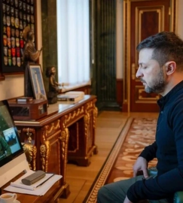 РФ продовжує штурмувати та обстрілювати позиції ЗСУ. Президент заслухав доповідь Сирського РФ продовжує штурмувати та обстрілювати позиції ЗСУ. Президент заслухав доповідь Сирського