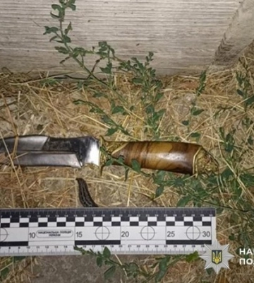 На Хмельниччині до 7 років увʼязнення засудили чоловіка, який зарізав сусіда