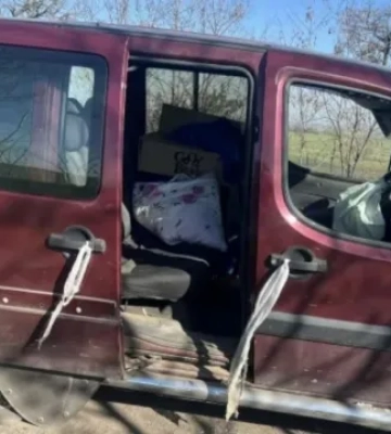 На Донеччині окупанти прицільно атакували FPV-дронами авто, яке евакуювало цивільних