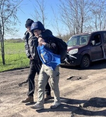 Российские дроны атаковали эвакуационное авто возле Константиновки: пострадали три человека. ФОТО Российские дроны атаковали эвакуационное авто возле Константиновки: пострадали три человека. ФОТО