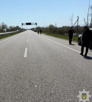 У Дніпрі затримали водія, який на Полтавщині смертельно травмував пішохідку та втік з місця ДТП