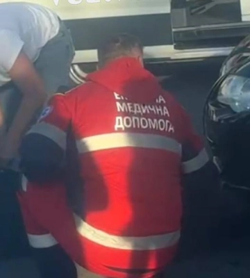 На Волині мотоцикліст потрапив до лікарні після зіткнення з авто