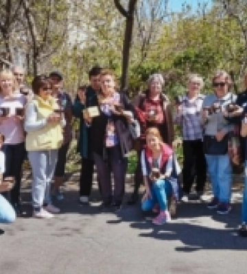 У Миколаєві сотні мешканців отримали святкові обіди та великодні паски від благодійників