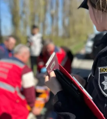На Вінниччині рейсовий автобус злетів у кювет: травмувалися восьмеро людей, серед них дитина