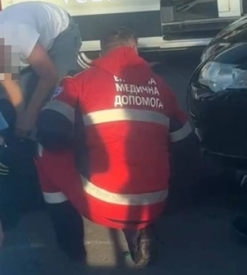 Жах на Волині: мотоцикліст зіткнувся з авто і «зламав» шию (відео)