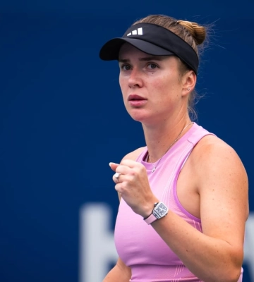 Свитолина в финале WTA получила первый трофей за два года Свитолина в финале WTA получила первый трофей за два года