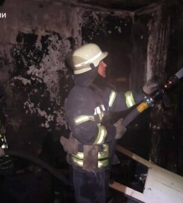 В Харкові горіла багатоповерхівка, пожежники врятували 15 людей, - ДСНС. ФОТО