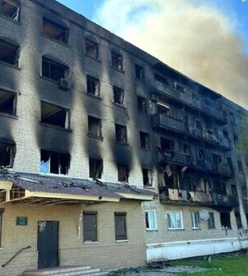 Доба на Харківщині: вночі ворог бив по Куп’янському району, вдень влучив у багатоповерхівку у Кувшарівці. ФОТОрепортаж