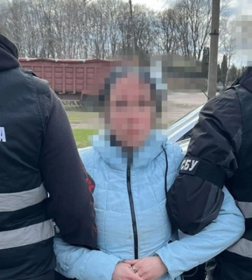 Встановлювала "відеопастки" для ударів по потягах ЗСУ: СБУ затримала зрадницю на Чернігівщині