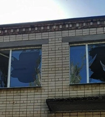 Російські війська вранці обстріляли дитячий садок у Дніпровському районі Херсона