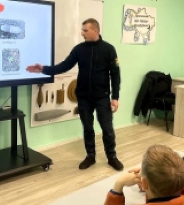 На Волині рятувальники провели пізнавальні уроки з учнями ліцеїв
