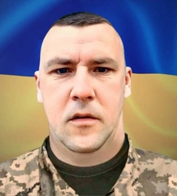 Чернівці прощаються з полеглим військовим Добровольським