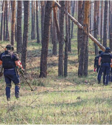 В Харьковской области третьи сутки тушат огромный лесной пожар 