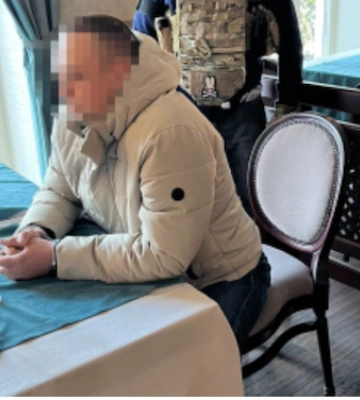 Експрацівника Львівської митниці судитимуть за двома статтями Кримінального кодексу