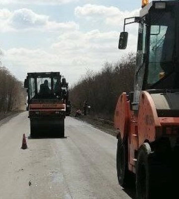 На Полтавщині минулого тижня відновили понад 22 тис. м² місцевих доріг На Полтавщині минулого тижня відновили понад 22 тис. м² місцевих доріг